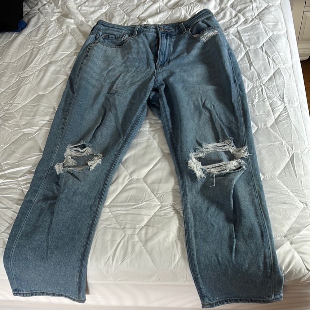 American Eagle Mom Jeans
